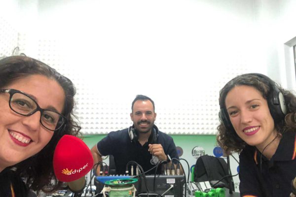 relación entre los niños y las personas dependientes podcast maria y judith Adiper